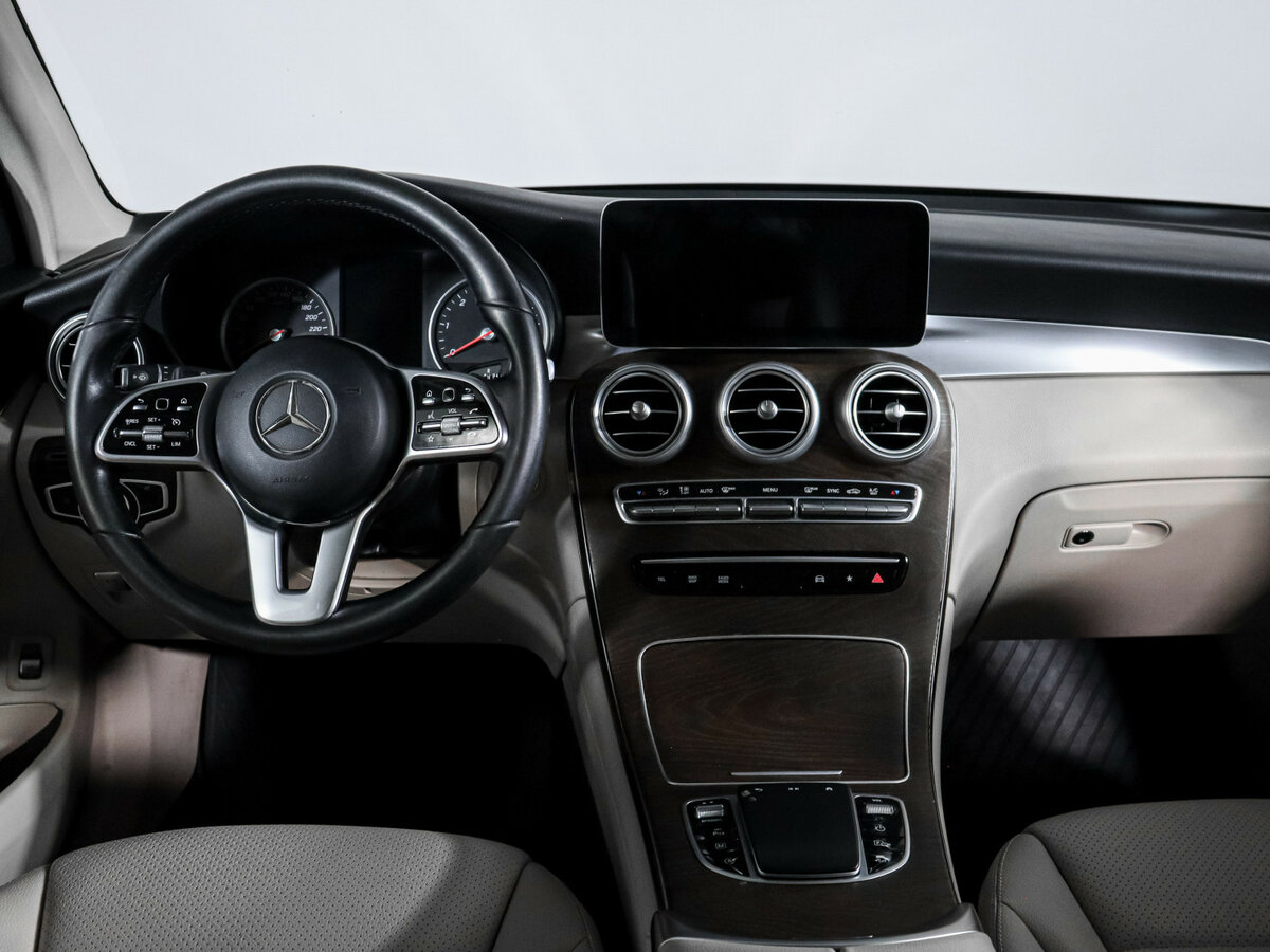 Mercedes-Benz GLC 2021 года с пробегом. Фото: #9