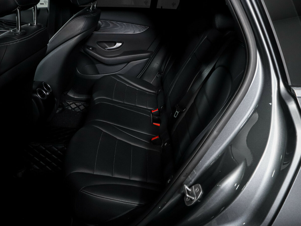 Mercedes-Benz GLC 2021 года с пробегом. Фото: #7