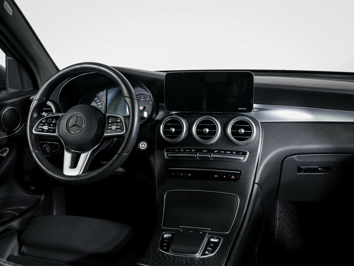 Mercedes-Benz GLC 2021 года с пробегом. Фото: #9