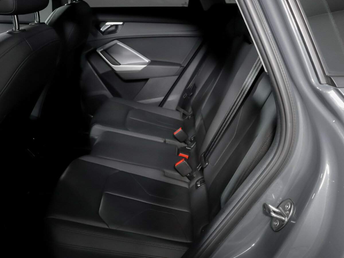 Audi Q3 2021 года с пробегом. Фото: #9