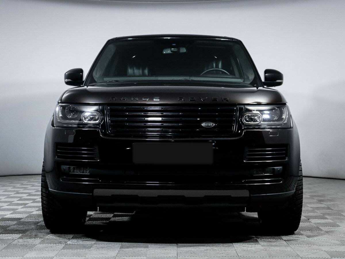 Land Rover Range Rover 2015 года с пробегом. Фото: #1