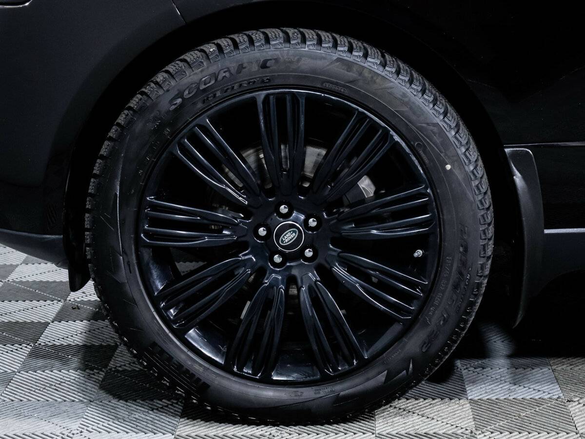 Land Rover Range Rover 2015 года с пробегом. Фото: #14