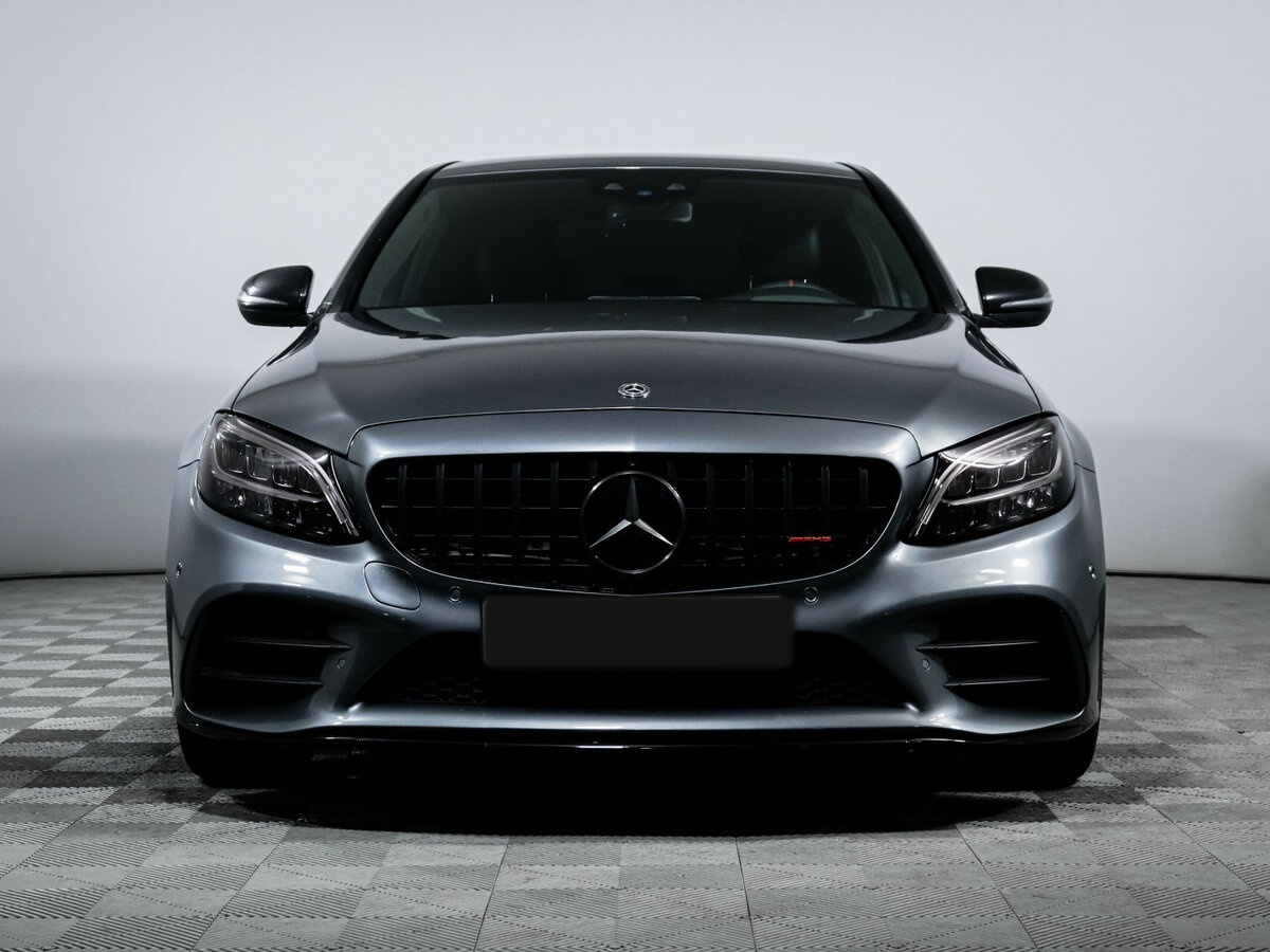 Mercedes-Benz C-Класс AMG 2019 года с пробегом. Фото: #1