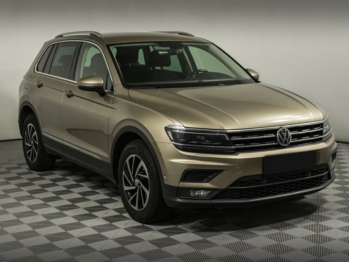 Volkswagen Tiguan 2018 года с пробегом. Фото: #2