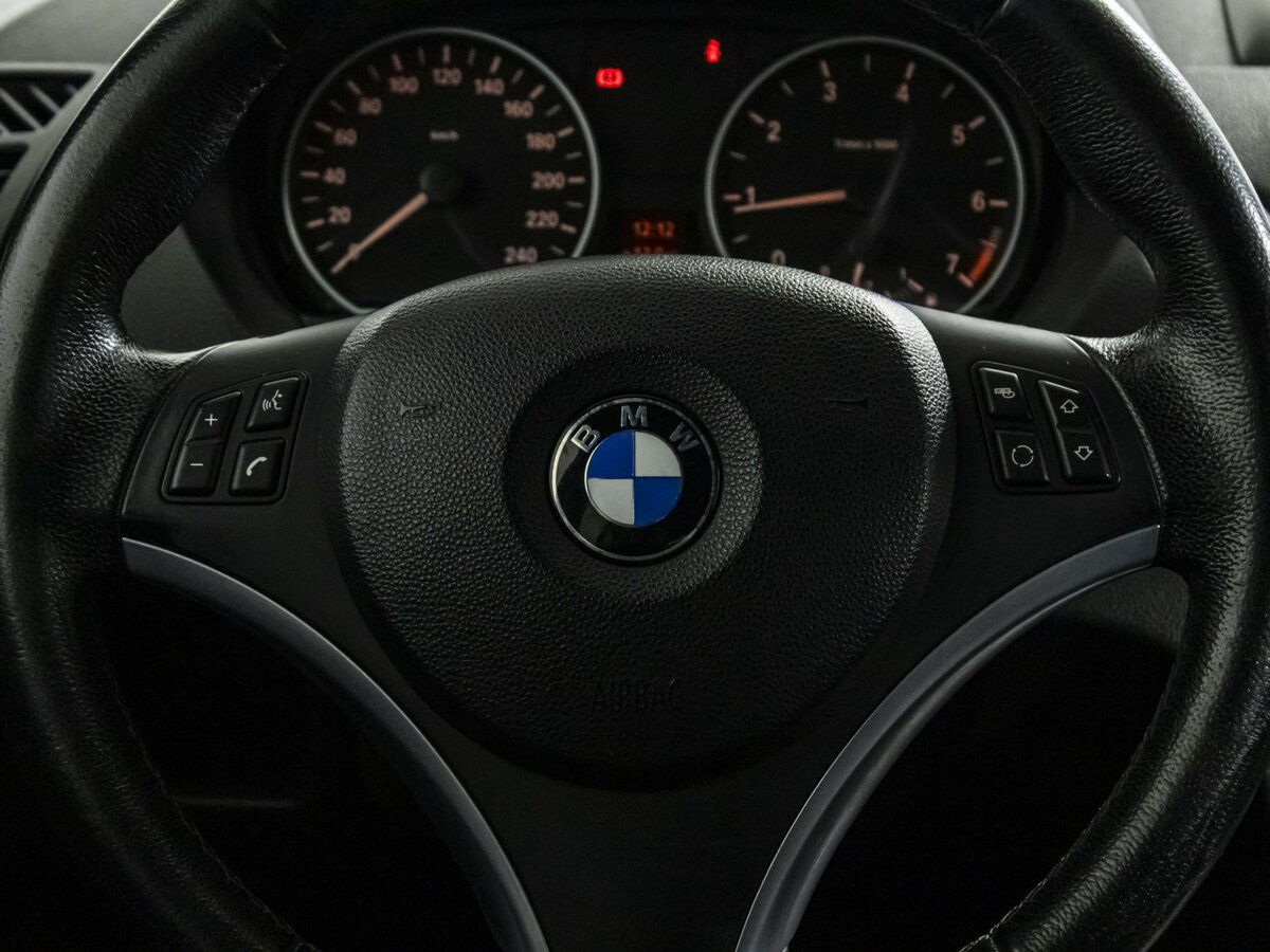 BMW 1 серии 2008 года с пробегом. Фото: #7