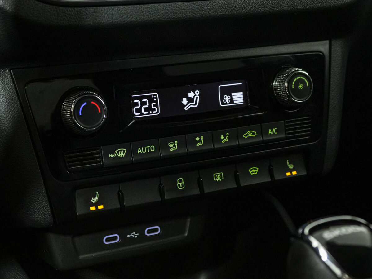 Б/У Шкода Рапид 2021 года. Фото: #11