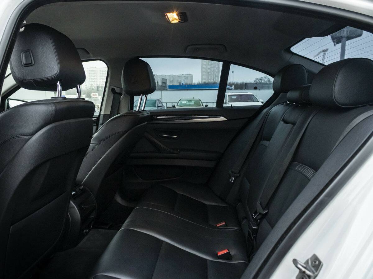 BMW 5 серии 2015 года с пробегом. Фото: #13