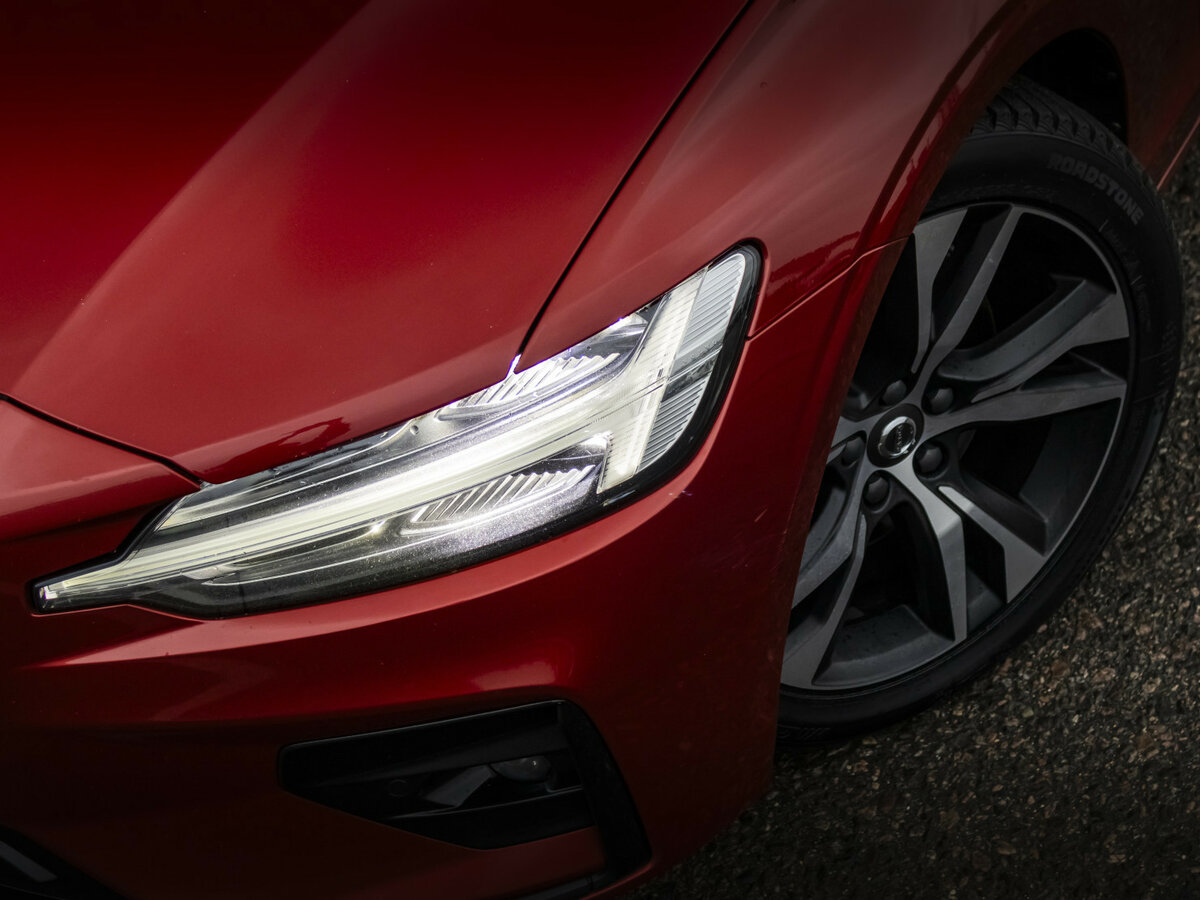 Volvo S60 2019 года с пробегом. Фото: #1