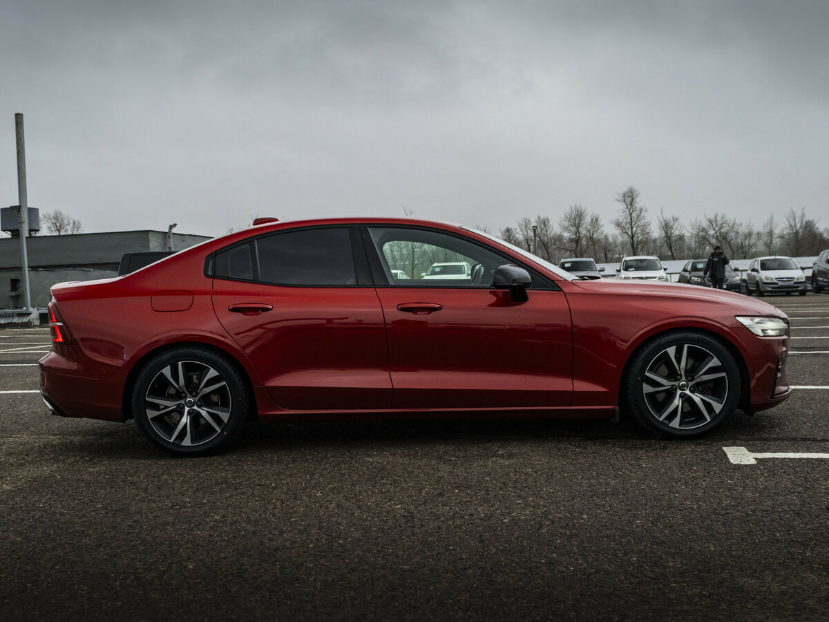 Volvo S60 2019 года с пробегом. Фото: #4