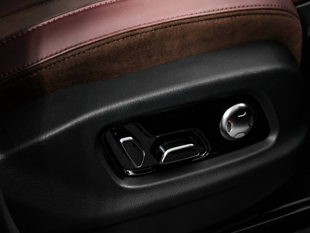 Hongqi E-HS9 2021 года с пробегом. Фото: #22