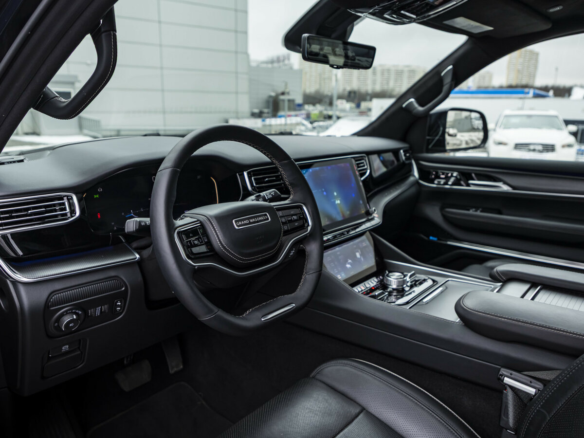 Jeep Wagoneer 2024 года с пробегом. Фото: #12