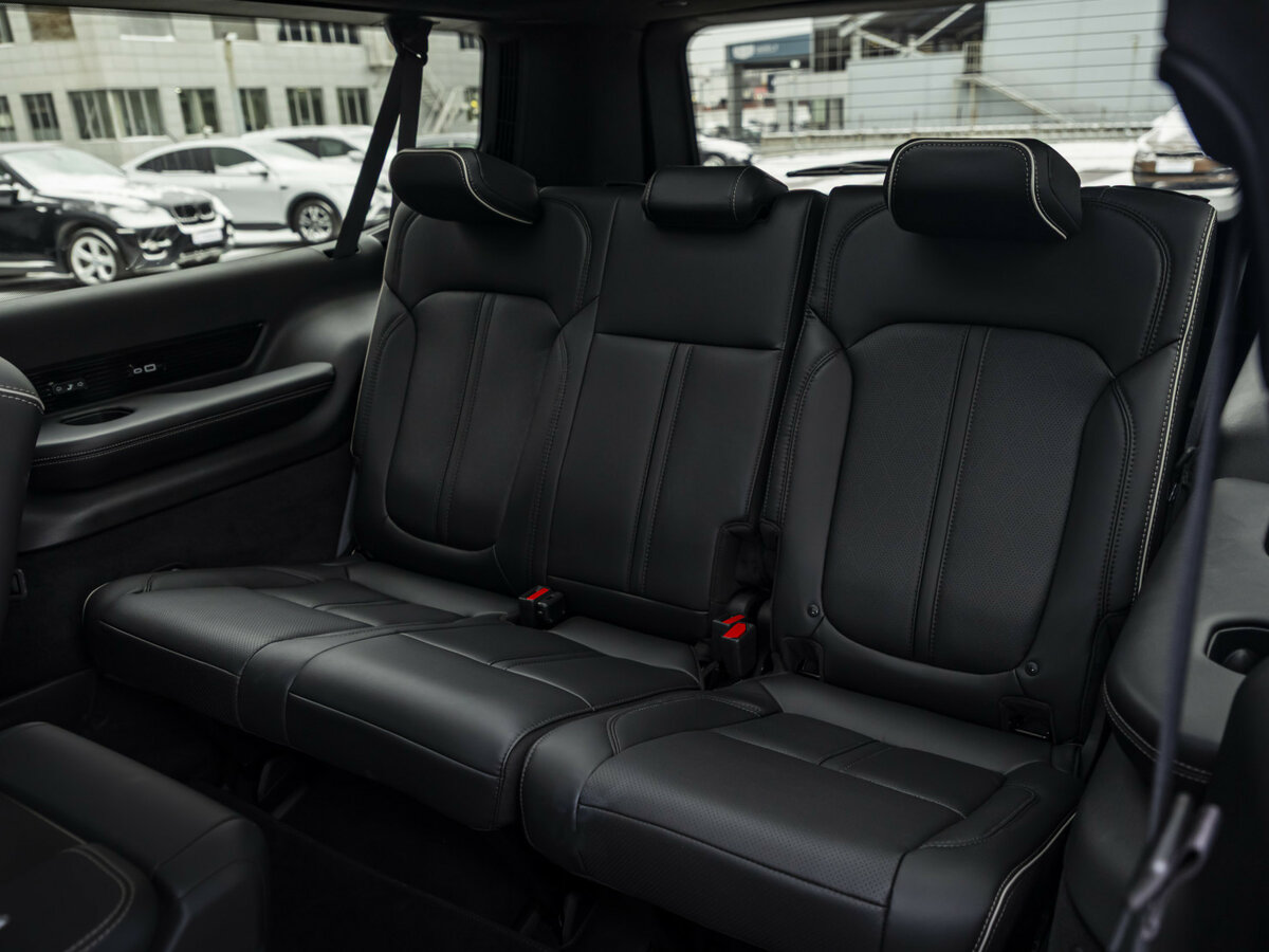 Jeep Wagoneer 2024 года с пробегом. Фото: #16