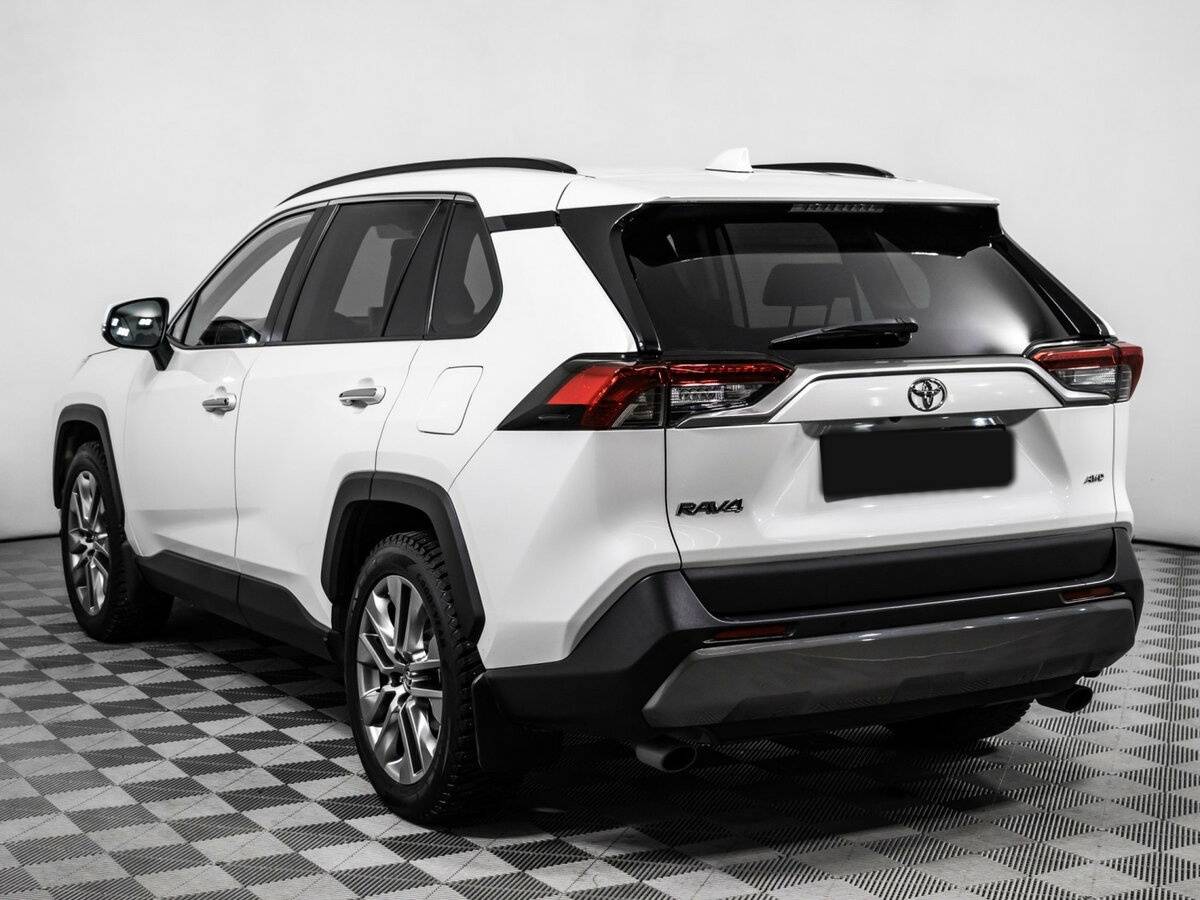 Toyota RAV4 2019 года с пробегом. Фото: #5