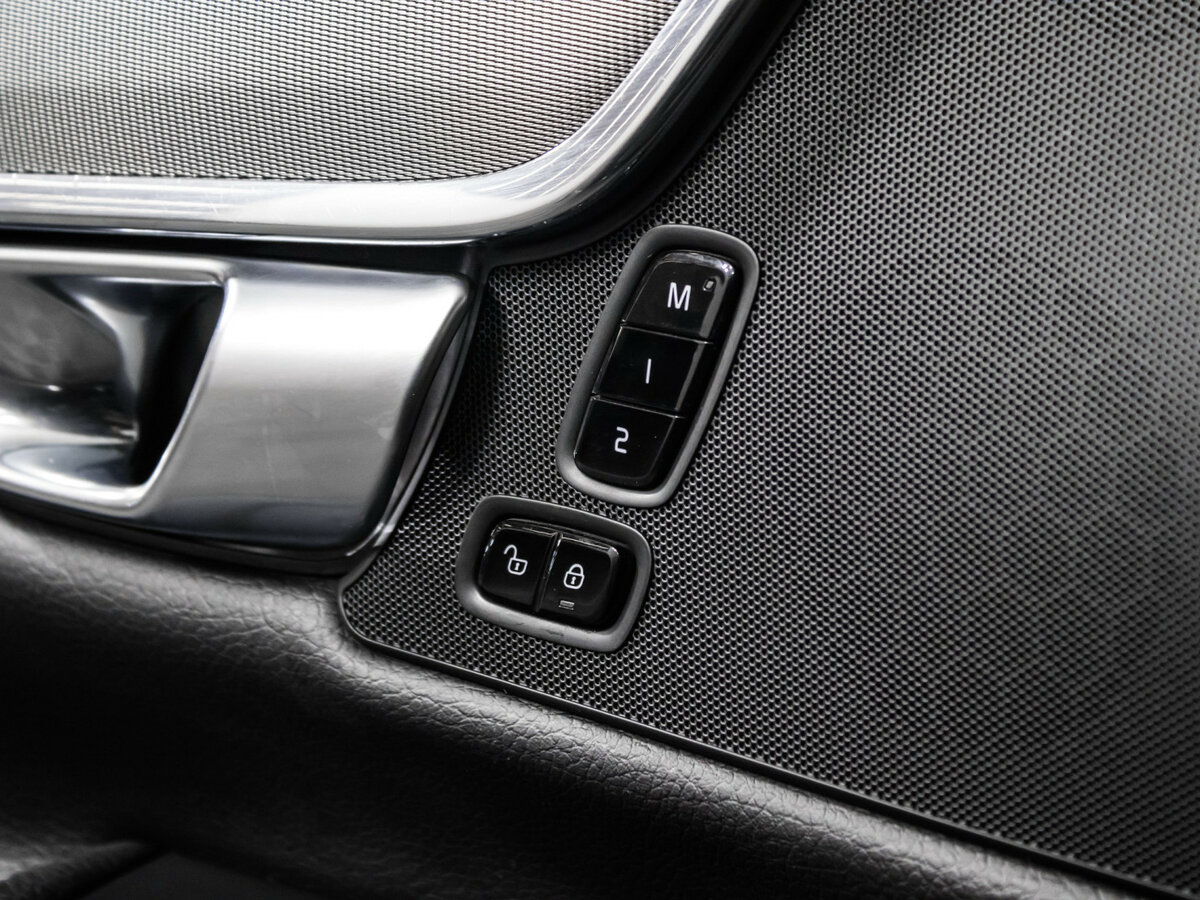 Volvo S90 2019 года с пробегом. Фото: #18