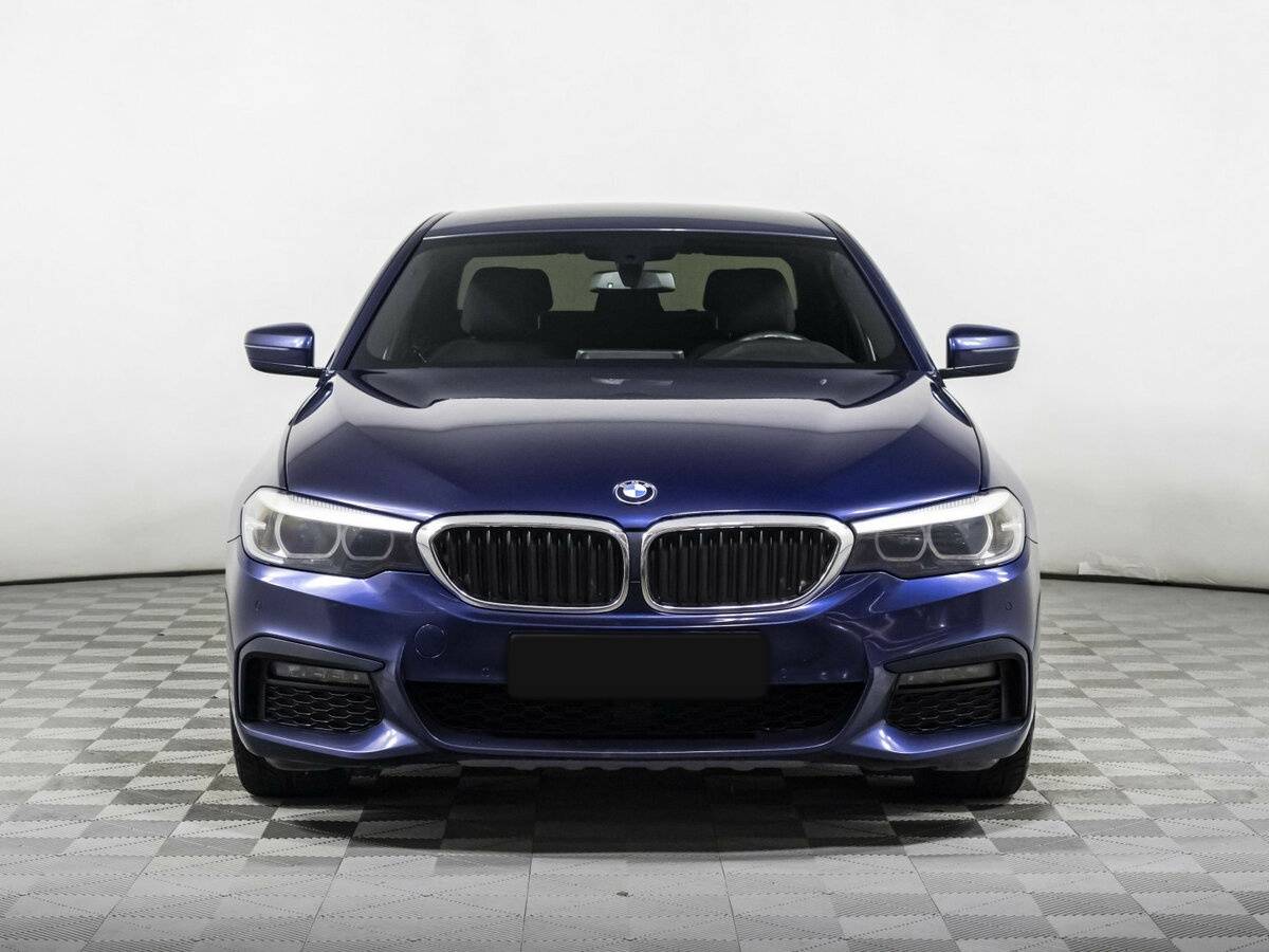 BMW 5 серии 2018 года с пробегом. Фото: #1