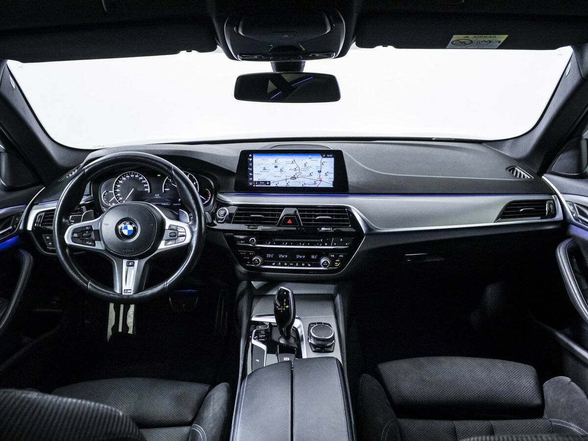BMW 5 серии 2018 года с пробегом. Фото: #11