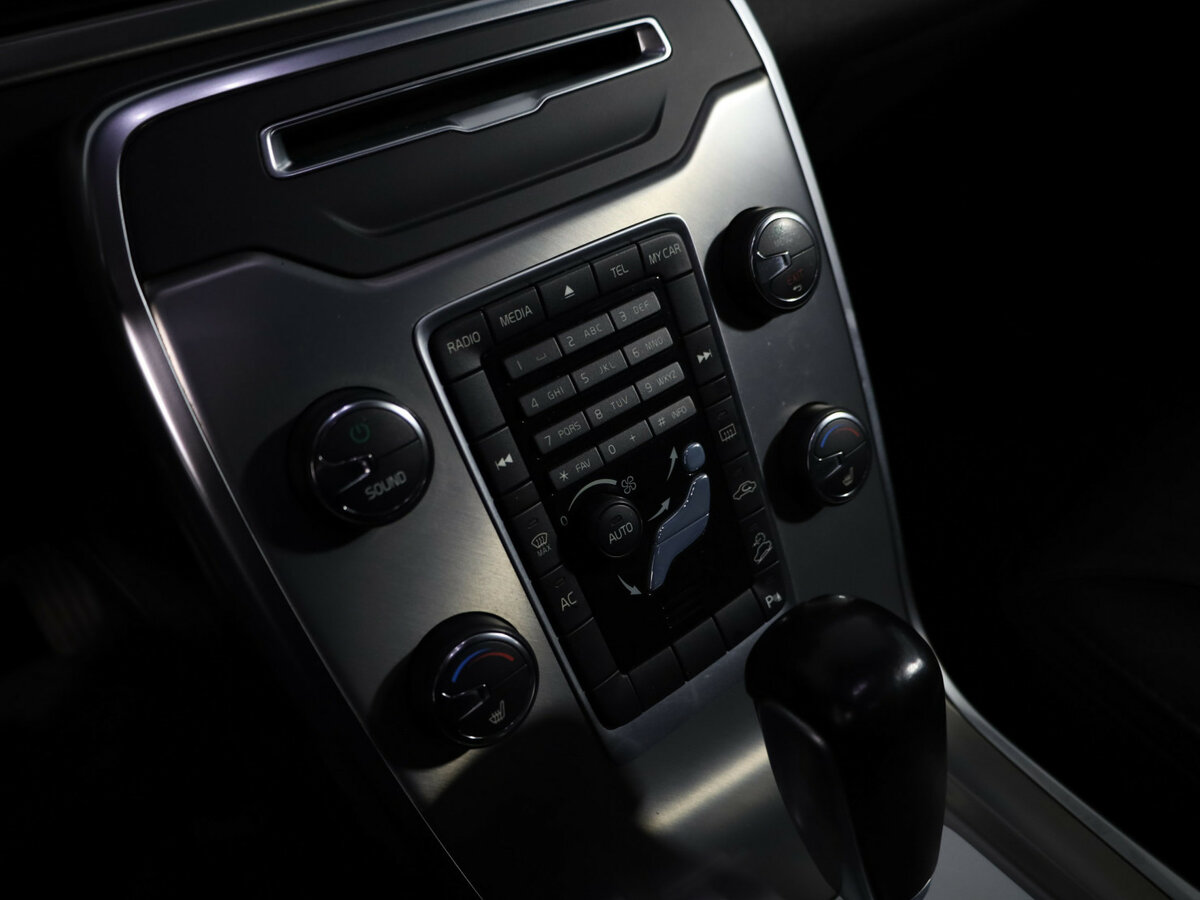 Volvo XC70 2012 года с пробегом. Фото: #19