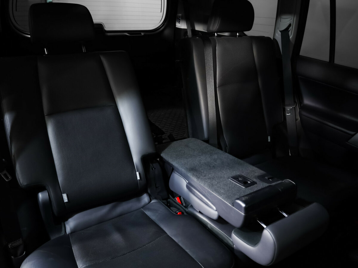 Toyota Land Cruiser Prado 2018 года с пробегом. Фото: #30