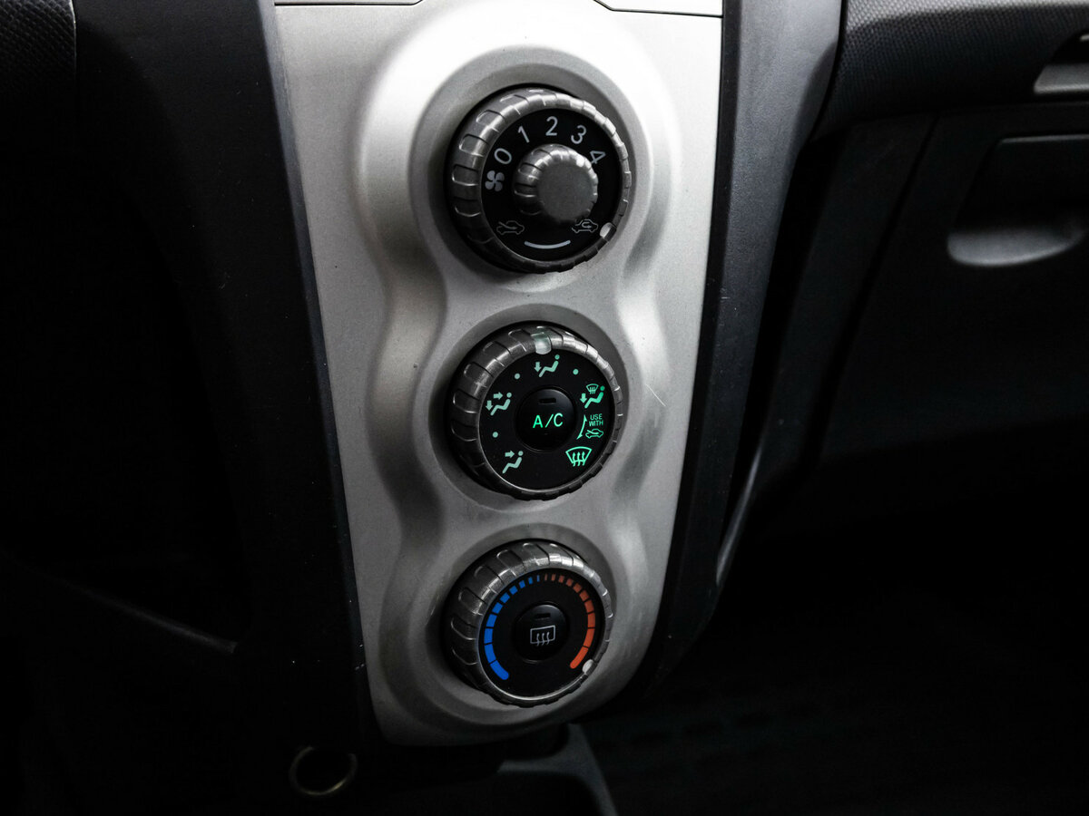 Toyota Yaris 2007 года с пробегом. Фото: #12