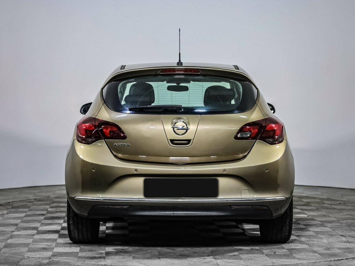 Б/У Опель Астра 2012 года. Фото: #4