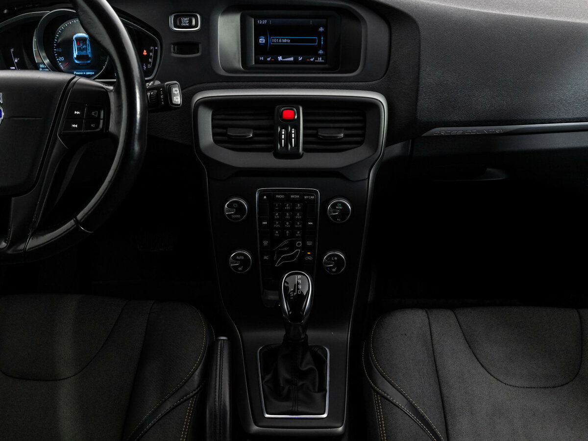 Volvo V40 Cross Country 2013 года с пробегом. Фото: #10