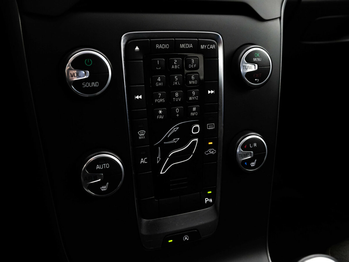 Volvo V40 Cross Country 2013 года с пробегом. Фото: #12