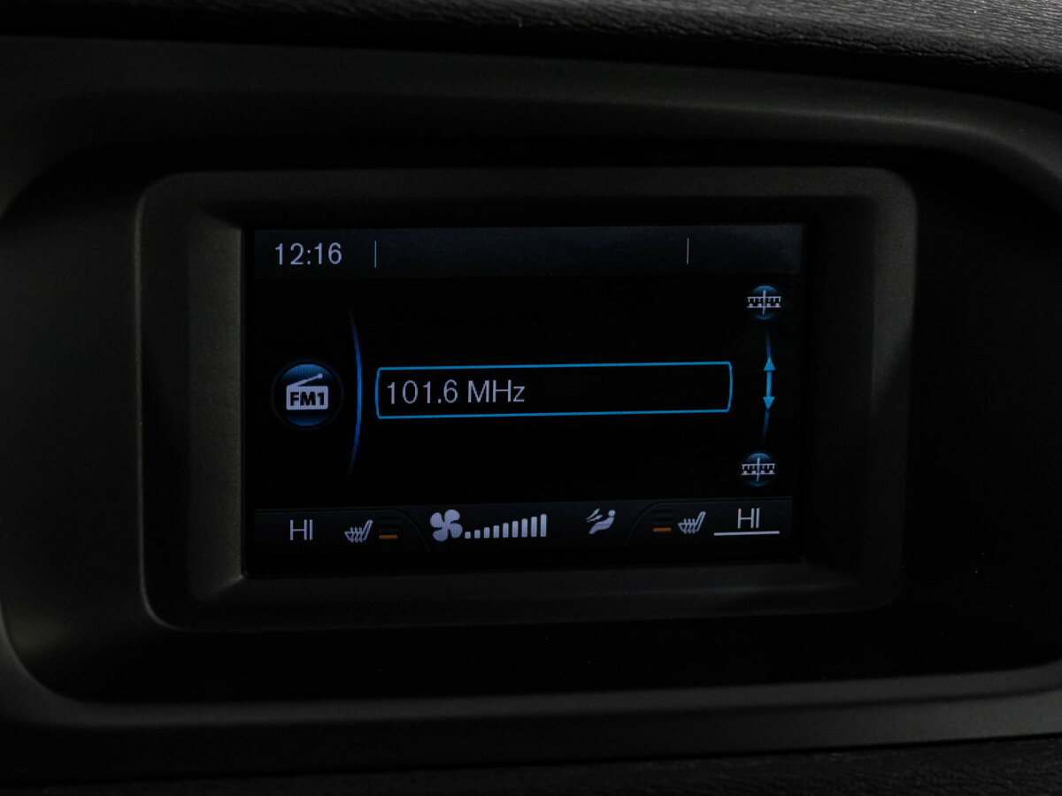 Volvo V40 Cross Country 2013 года с пробегом. Фото: #13