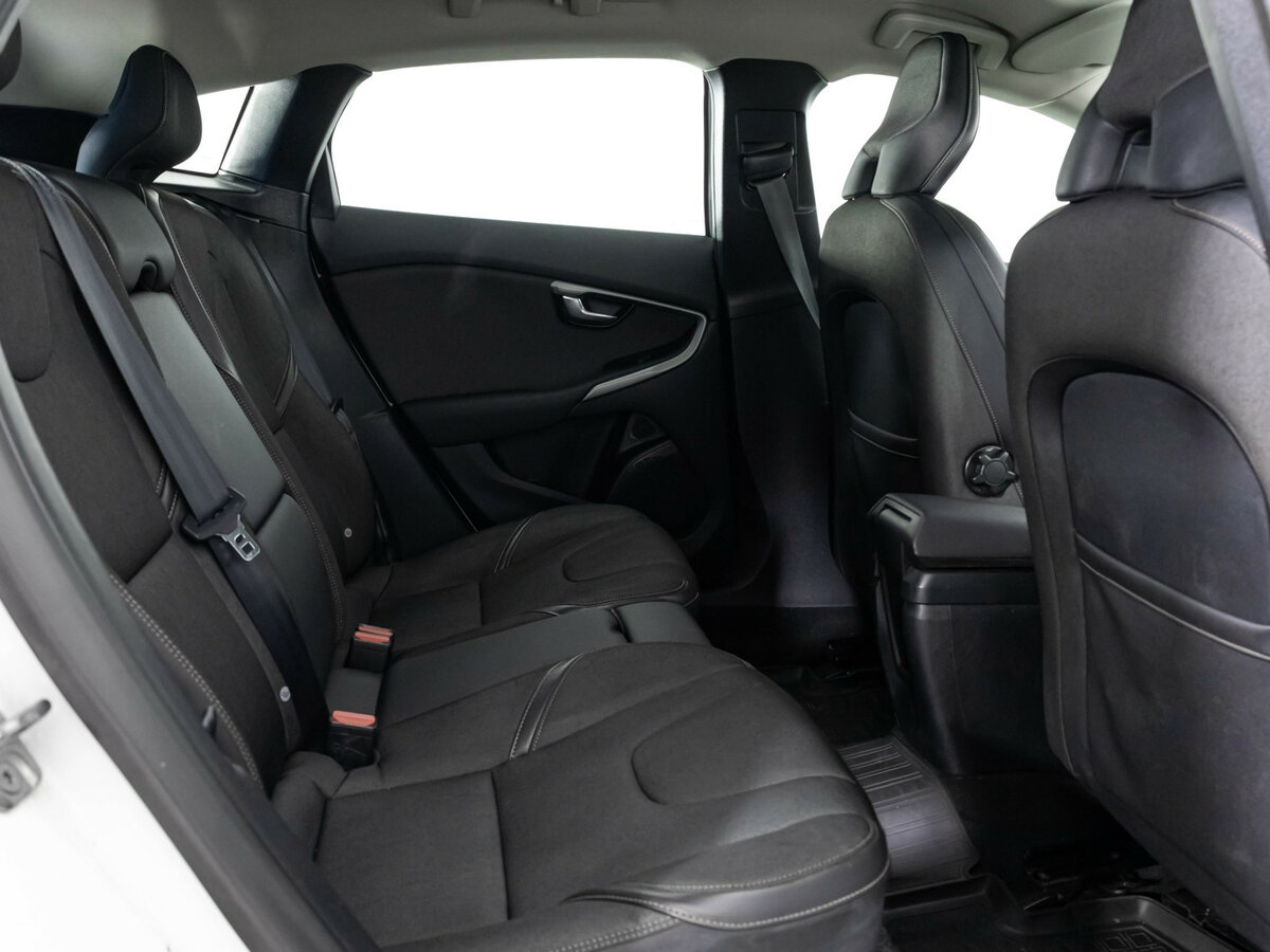 Volvo V40 Cross Country 2013 года с пробегом. Фото: #17