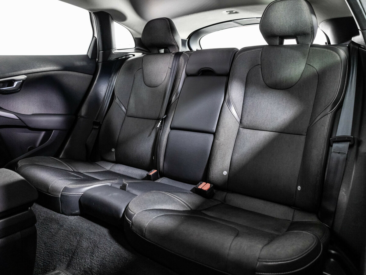 Volvo V40 Cross Country 2013 года с пробегом. Фото: #19