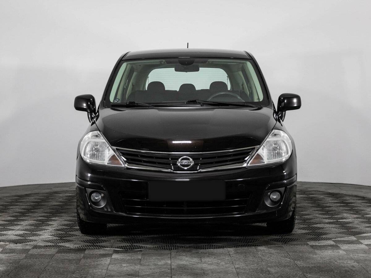 Nissan Tiida 2010 года с пробегом. Фото: #1