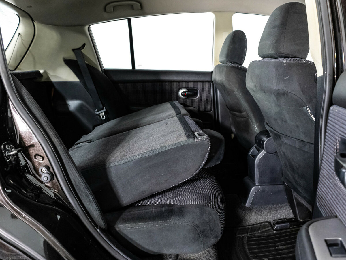 Nissan Tiida 2010 года с пробегом. Фото: #12