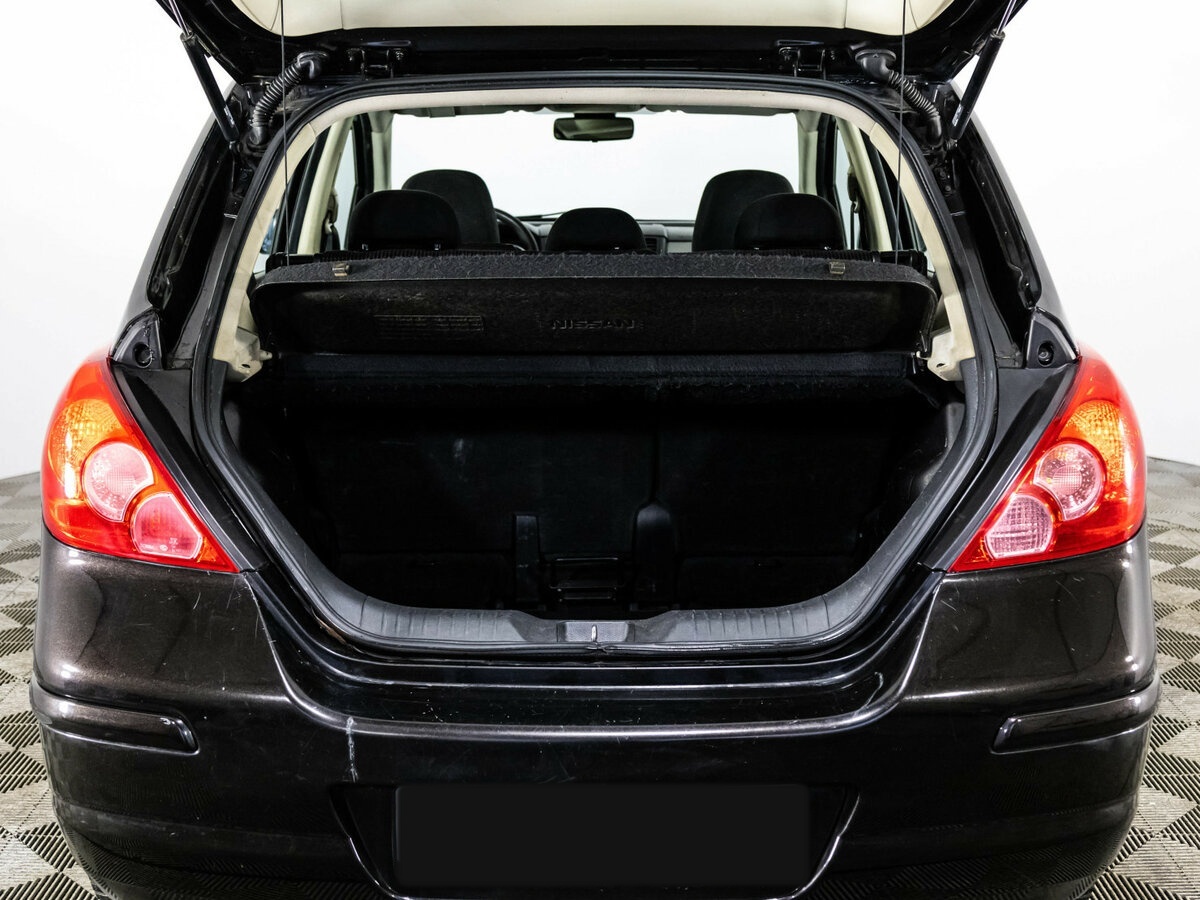 Nissan Tiida 2010 года с пробегом. Фото: #13