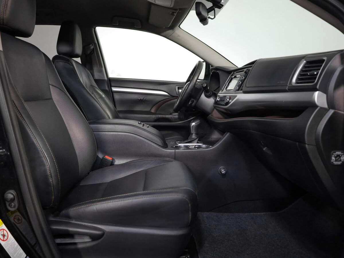 Toyota Highlander 2015 года с пробегом. Фото: #24
