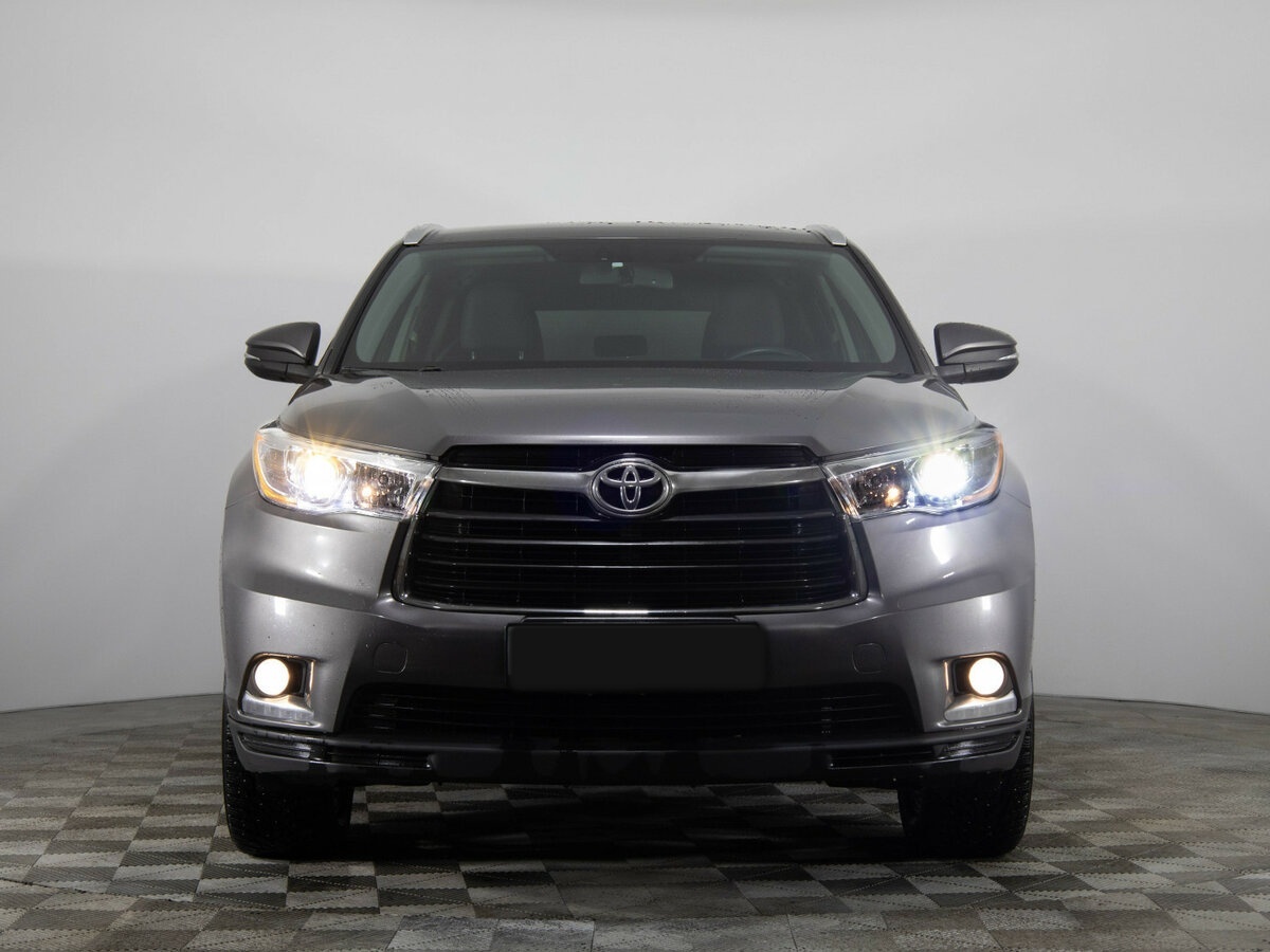 Toyota Highlander 2015 года с пробегом. Фото: #2