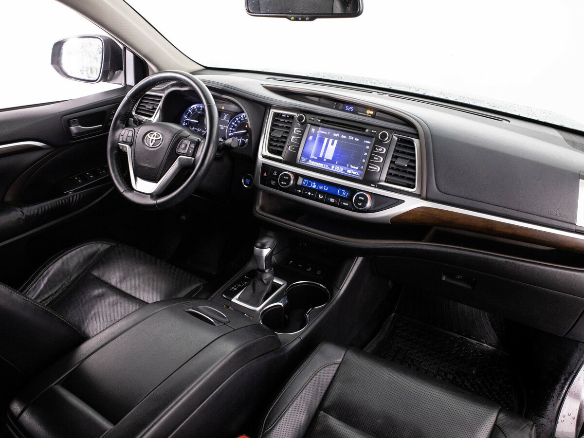 Toyota Highlander 2015 года с пробегом. Фото: #8