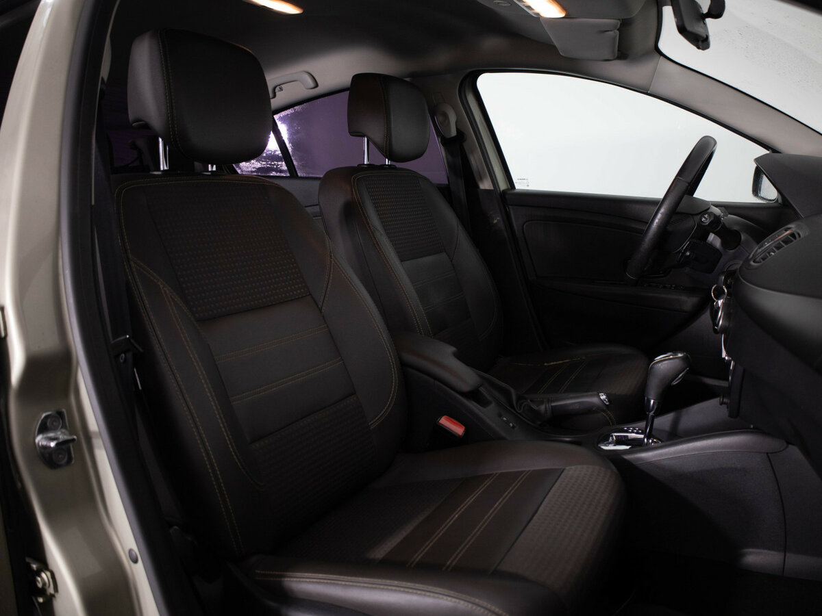 Renault Fluence 2014 года с пробегом. Фото: #12