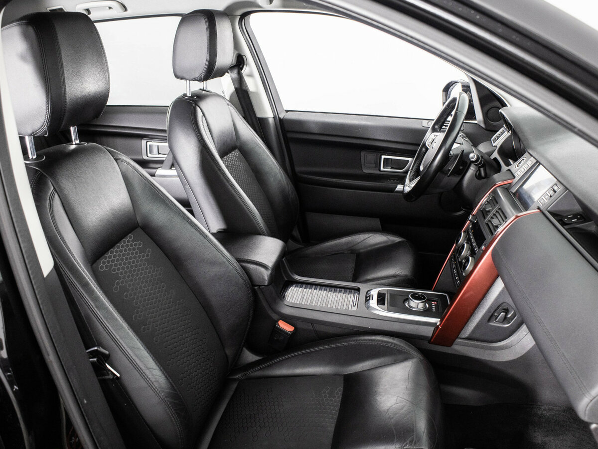 Land Rover Discovery Sport 2016 года с пробегом. Фото: #13