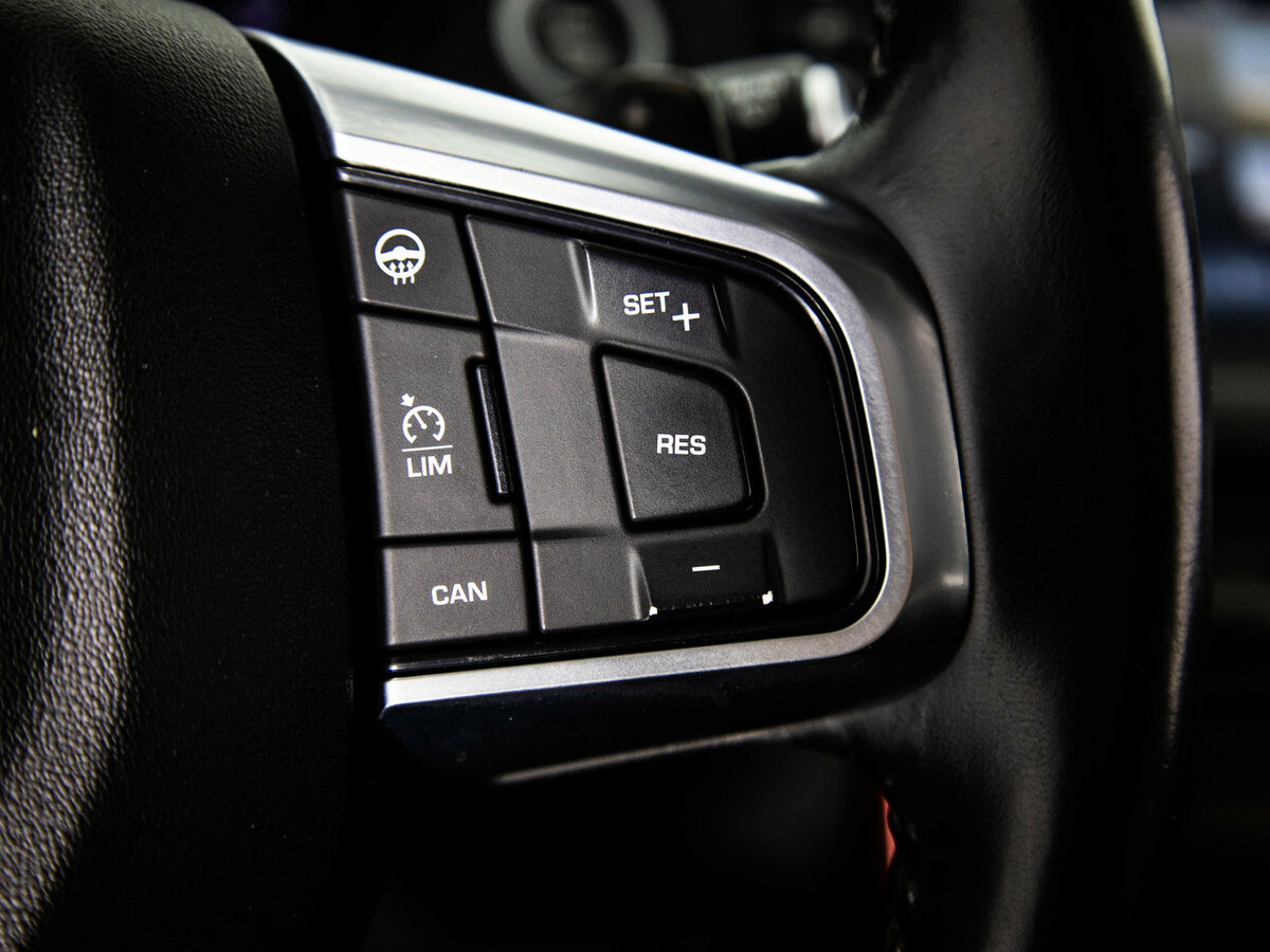 Land Rover Discovery Sport 2016 года с пробегом. Фото: #17