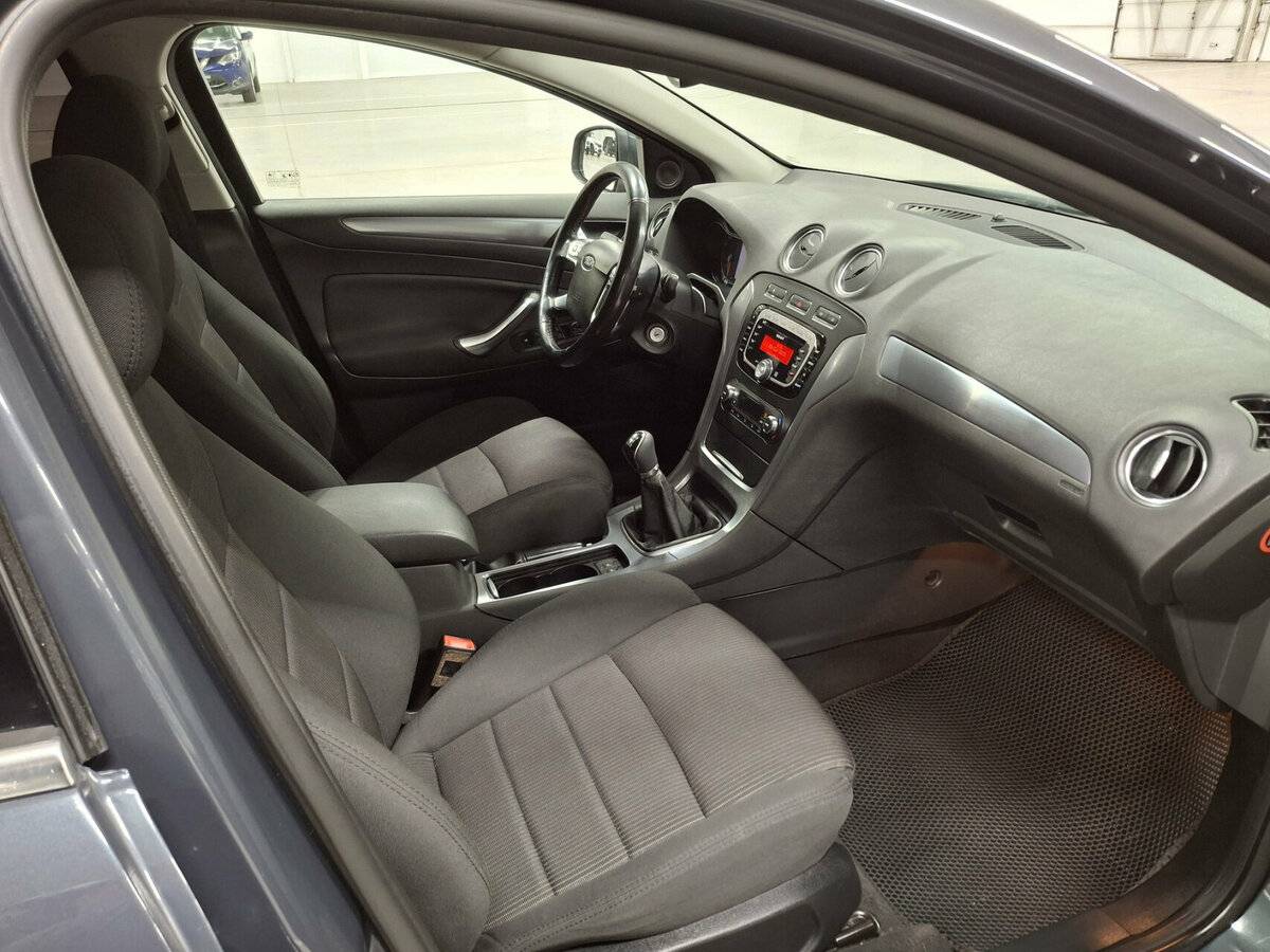 Ford Mondeo 2013 года с пробегом. Фото: #8