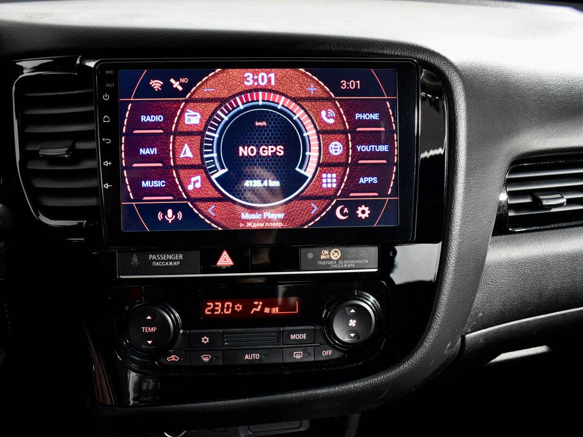 Б/У Митсубиши Оутлэндер 2018 года. Фото: #16