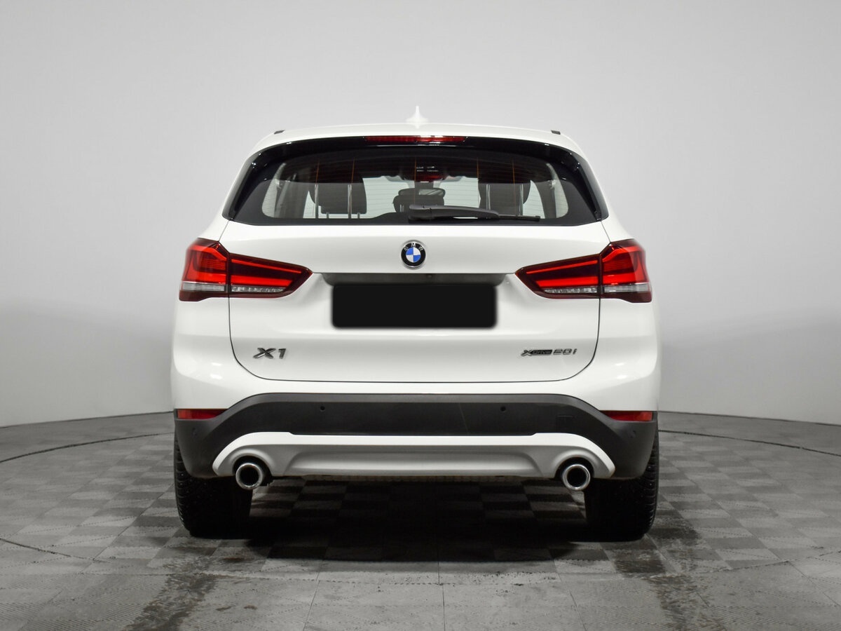 BMW X1 2021 года с пробегом. Фото: #4