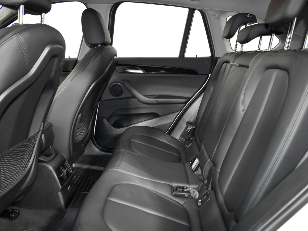 BMW X1 2021 года с пробегом. Фото: #9