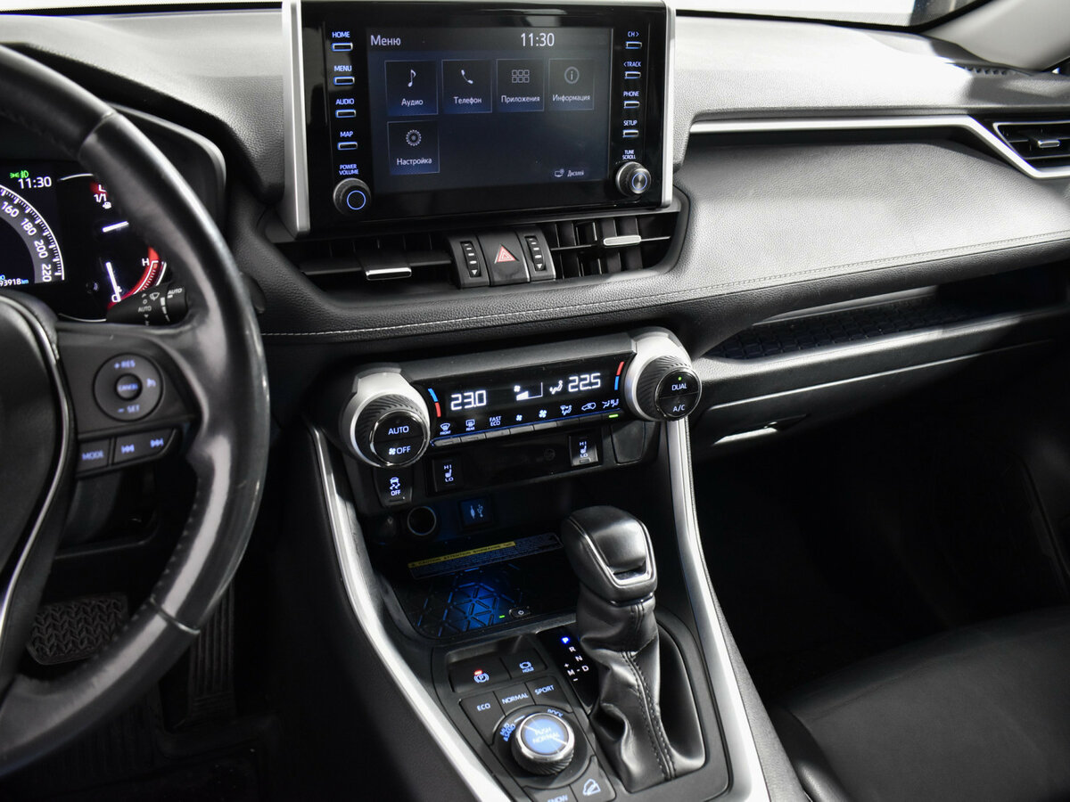 Toyota RAV4 2019 года с пробегом. Фото: #19