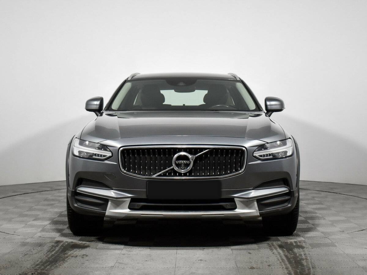 Volvo V90 Cross Country 2019 года с пробегом. Фото: #1