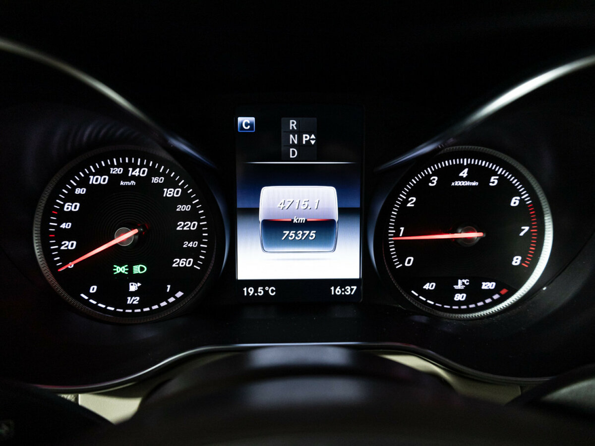 Mercedes-Benz GLC Coupe 2017 года с пробегом. Фото: #11