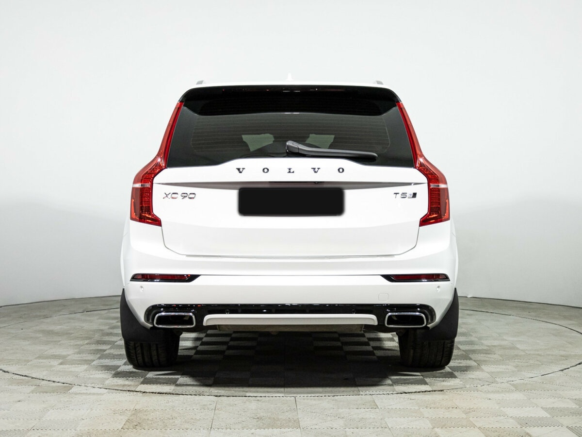 Volvo XC90 2018 года с пробегом. Фото: #4