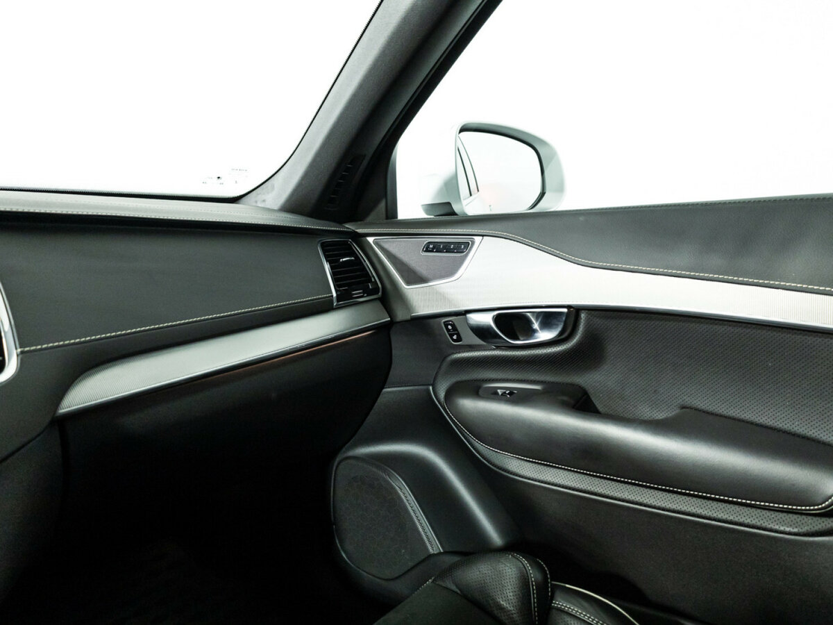 Volvo XC90 2018 года с пробегом. Фото: #18