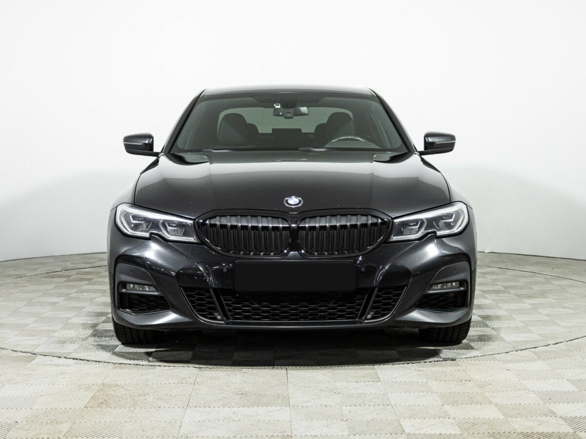 BMW 3 серии 2021 года с пробегом. Фото: #1