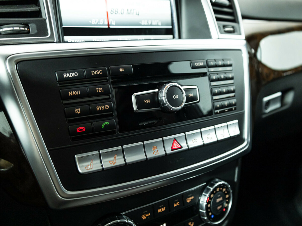 Mercedes-Benz GL-Класс 2013 года с пробегом. Фото: #18