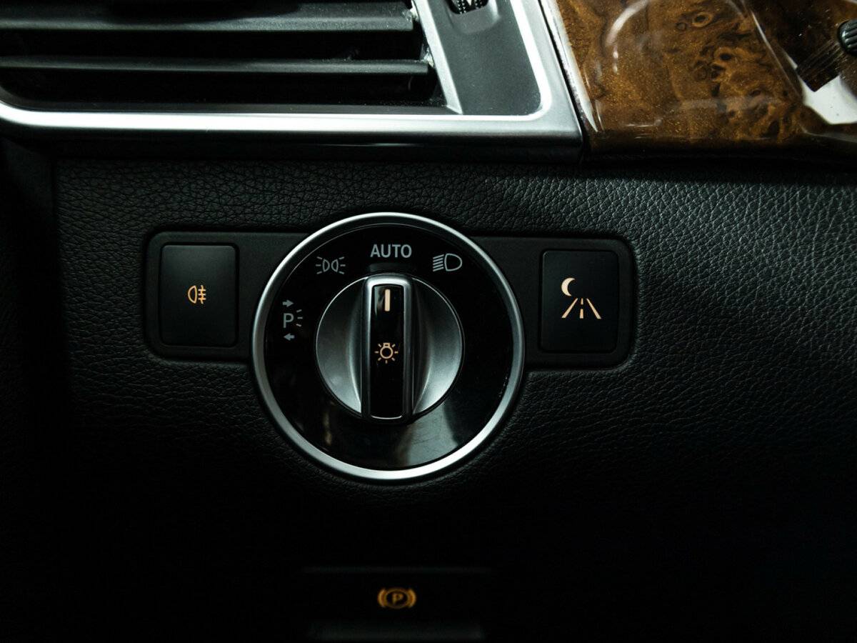 Mercedes-Benz GL-Класс 2013 года с пробегом. Фото: #21